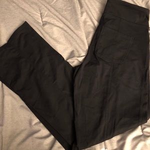 Athleta Metro crop pants